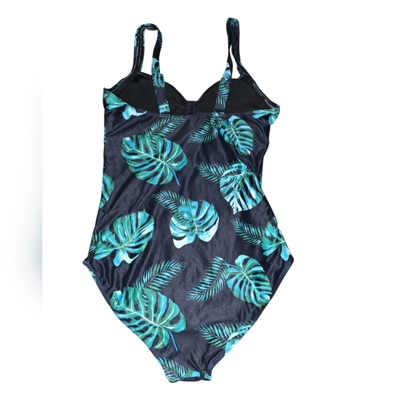 Tropical Leaf Print Womens One Piece Swimsuit, Size Medium, NWT!!! - Picture 2 of 3